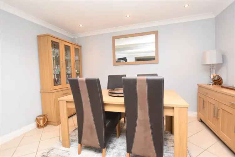 House For Sale in Leeds, England