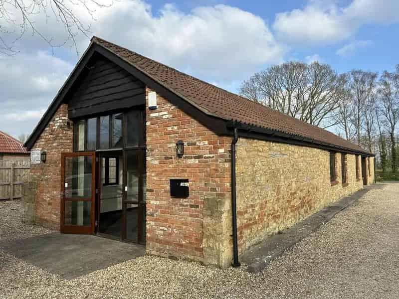 Former Apple Store Converted Office Suites Ample Parking