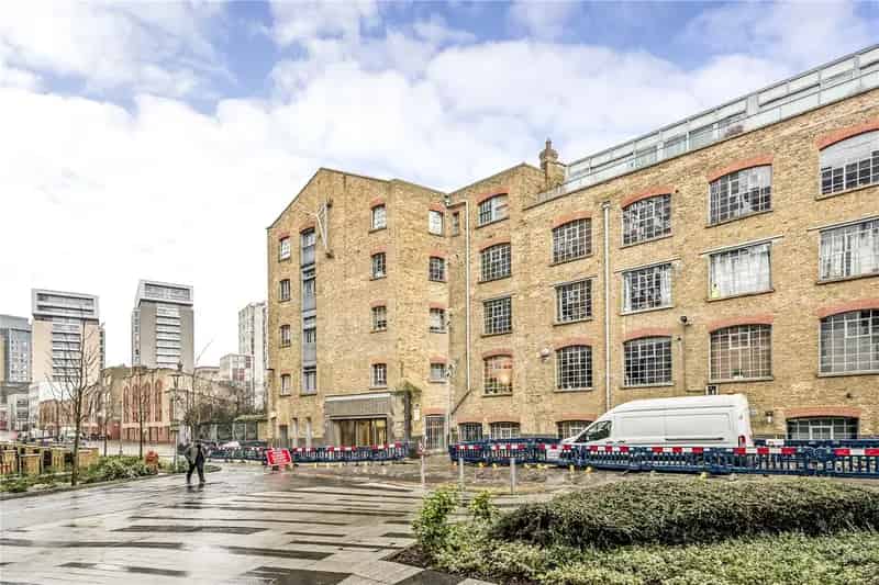 2 bedroom flat/apartment in London