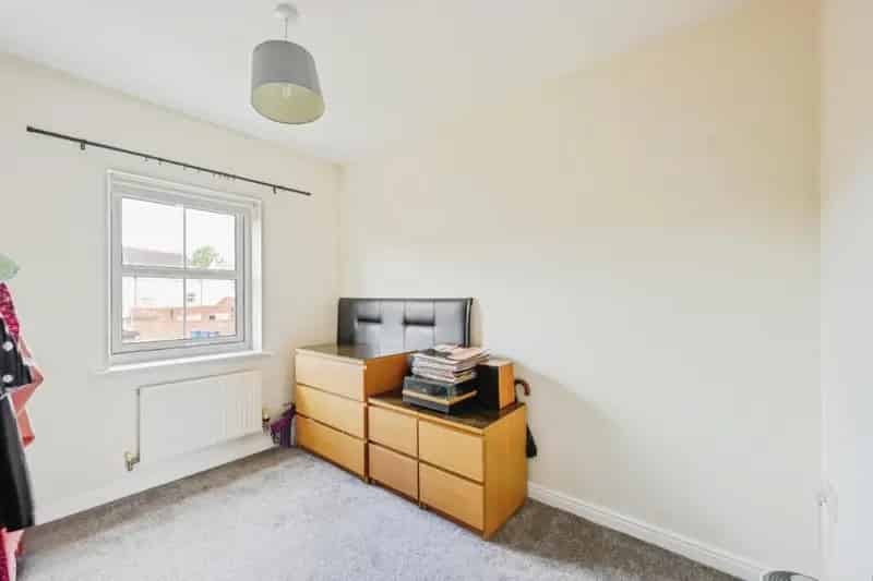 3 Bed Semi-Detached House for Sale - Darwin Park