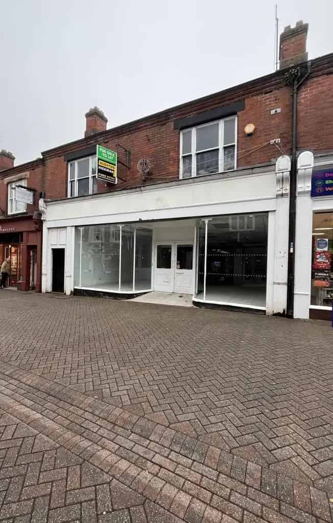 Retail Space with Self Contained First Floor and Garage