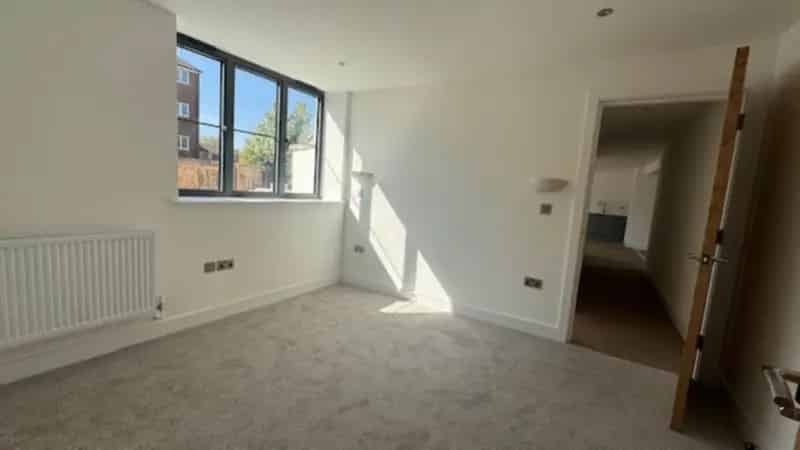 2 Bedroom Apartment House to Rent in Greenwich SE10