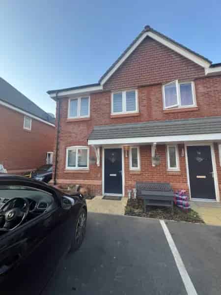2 Bed Semi-Detached New Build House Double Driveway Garden