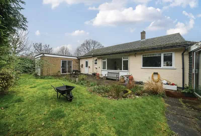 4 Bedroom Bungalow For Sale