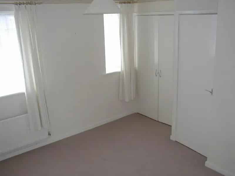 Two Bedroom House in Bidford On Avon - Driveway Parking