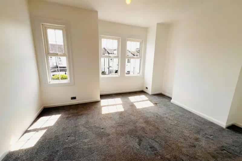 3 Bedroom Family Home Near Town Centre Zero Deposit Option