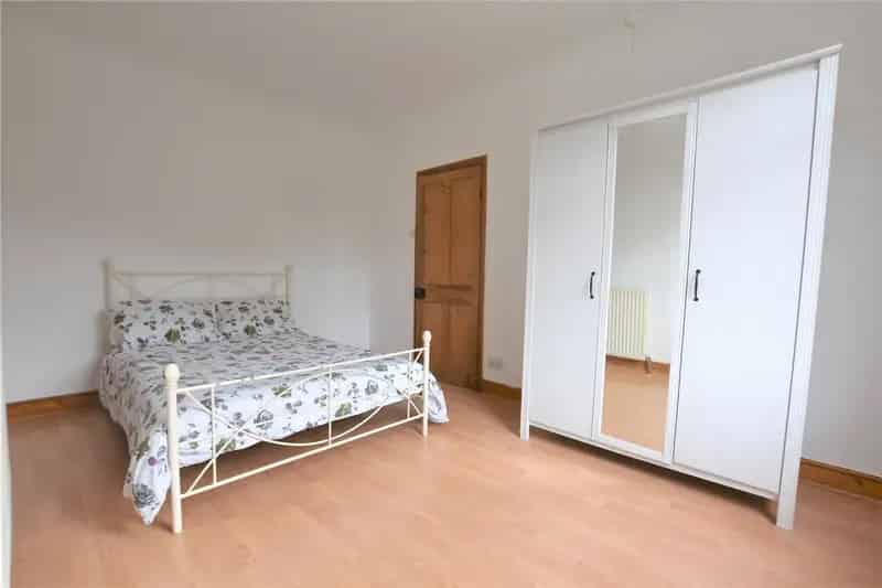Two Bedroom Terrace House for Rent in Kirkstall Leeds