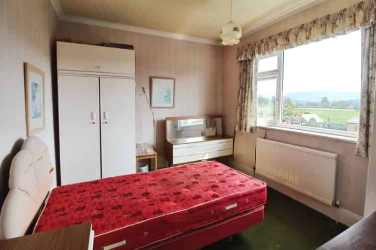 3 Bedroom Semi Detached House for Sale Lancashire BB8