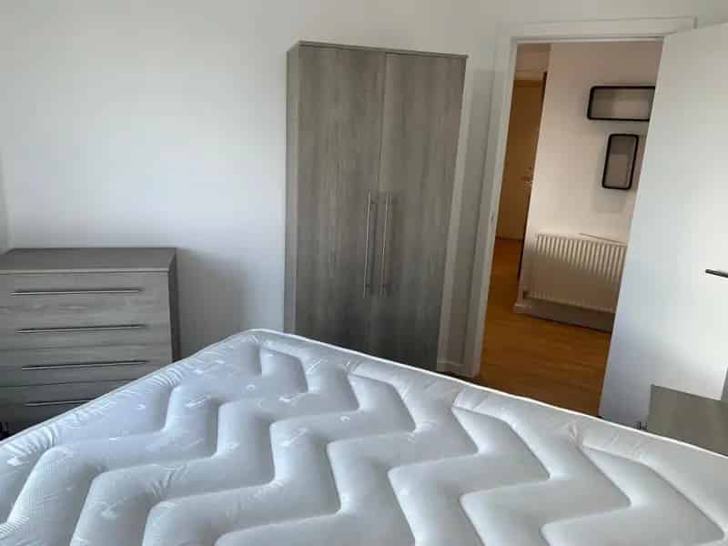 2 Bedroom Apartment with Study The Hive Masshouse Plaza