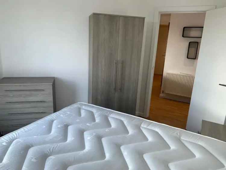 2 Bedroom Apartment with Study The Hive Masshouse Plaza
