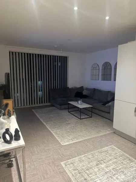 Flat For Rent in London, England