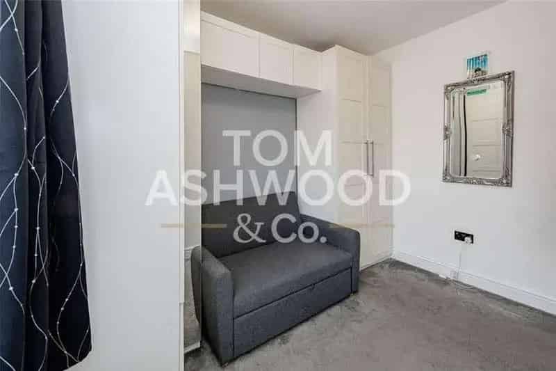 3 Bedroom Terrace House for Sale Near Greatfields Park
