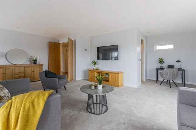 Flat for sale in Greyfriars Road, Cardiff, City Centre CF10