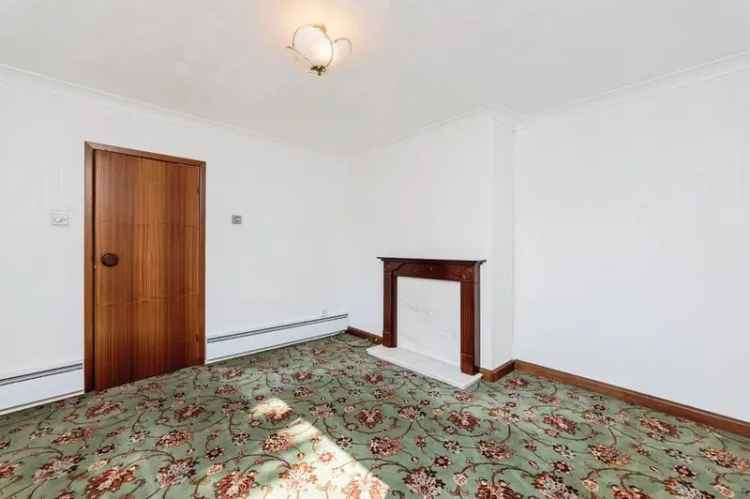 3 Bedroom Semi Detached House South Elmsall WF9