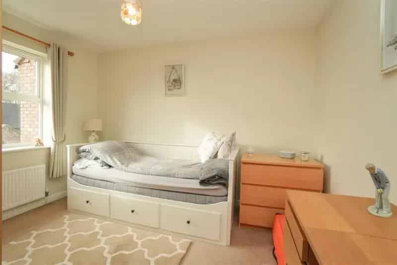 3 Bed Mid Terrace House for Sale