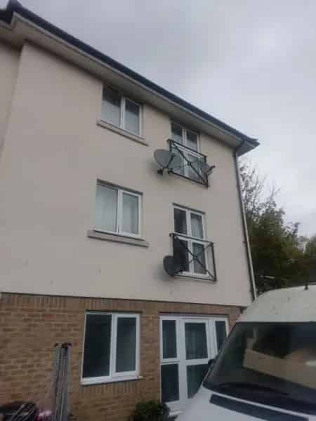 1 King Bedroom Apartment near Surrey Quays Canada Water
