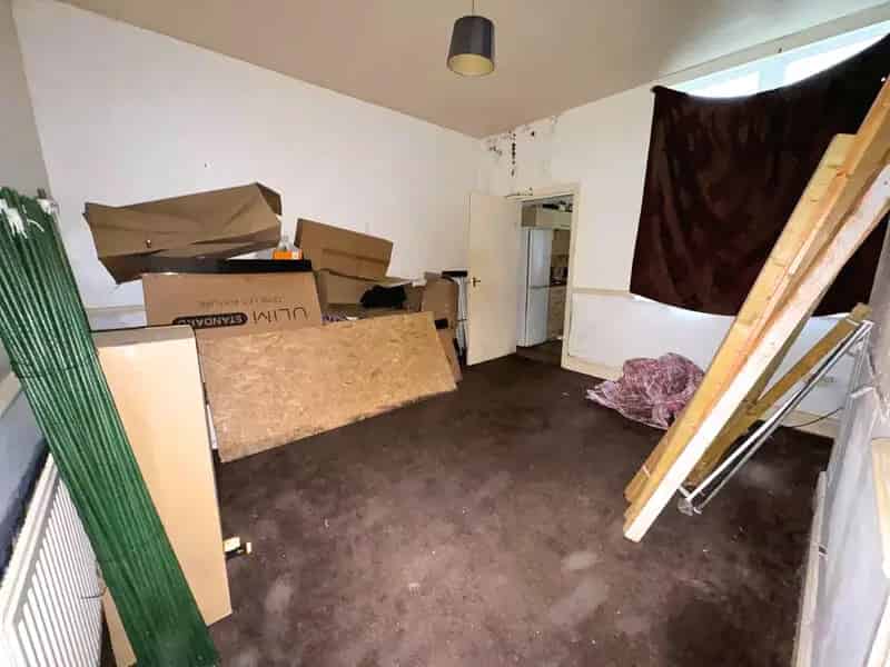 5 Bedroom Block of Apartments for Sale - Investment Opportunity