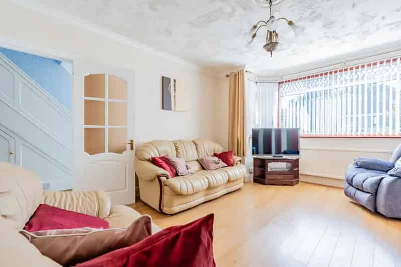 3 Bedroom Semi Detached House For Sale BS9 No Chain