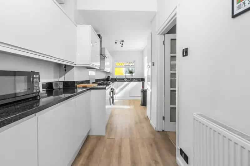 4 Bedroom End Terrace House for Sale in Canton
