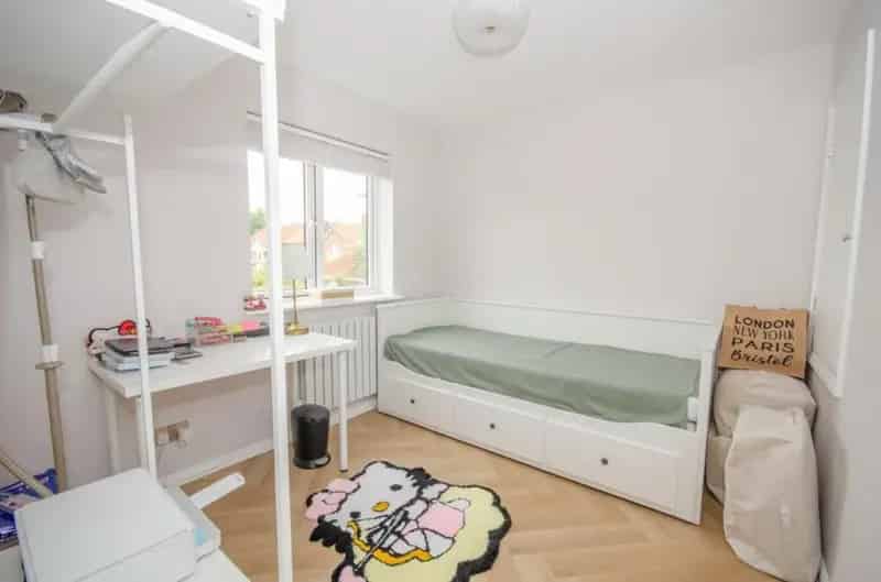 3 Bed Semi-Detached House for Sale