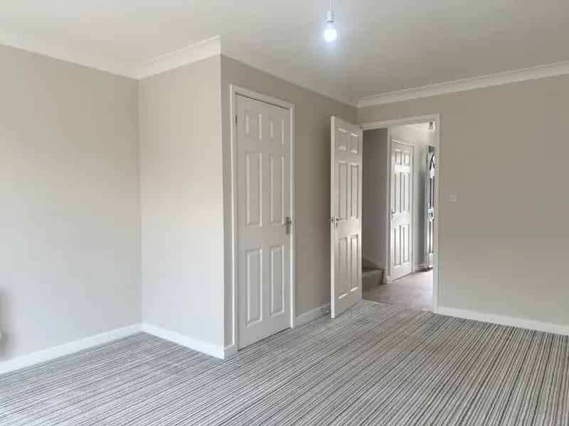 2 Bedroom House To Rent Available 2025