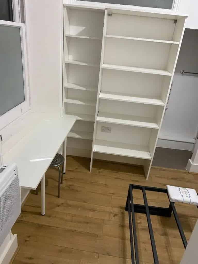 Brighton Seafront Studio Apartment - International Student Accommodation