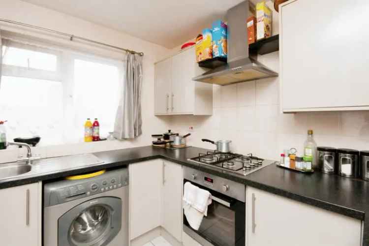 Three Bedroom House in Hampden Park