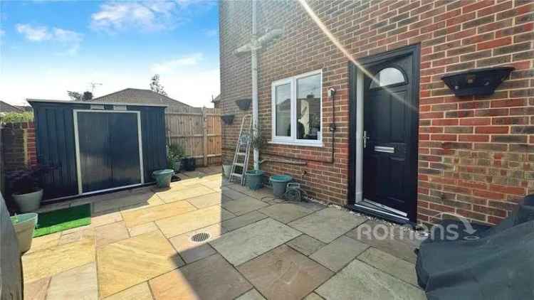 1 Bed Flat for Sale Near Farnham