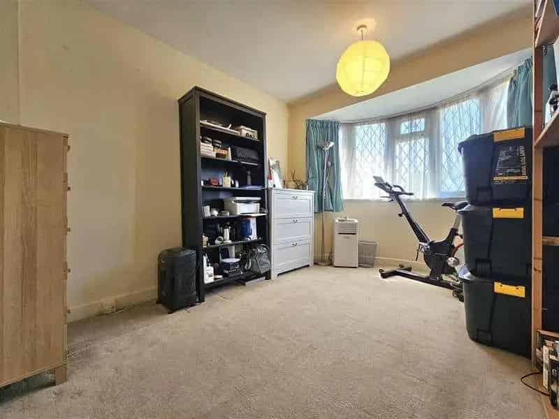 3 Bed Semi-Detached House For Sale