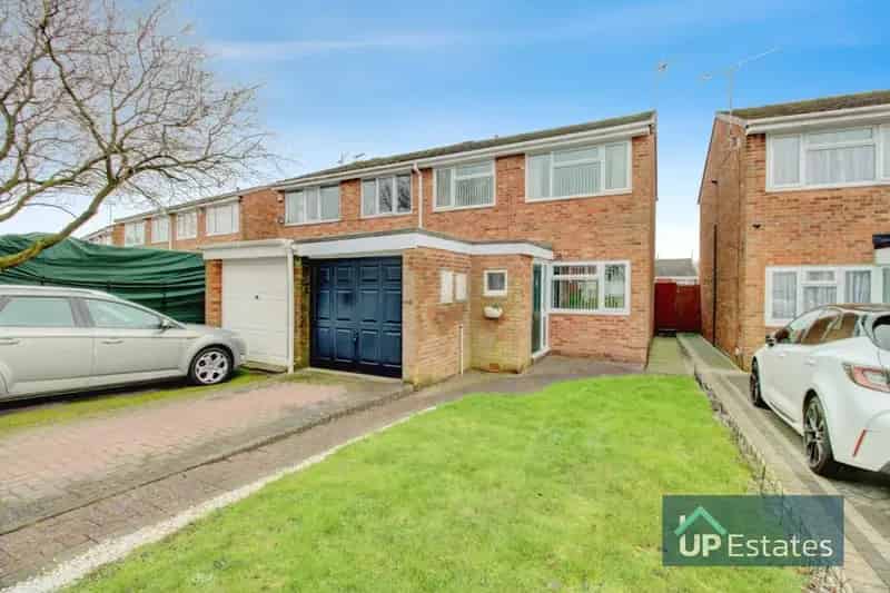 3 Bedroom Semi Detached House To Rent Near University Hospital