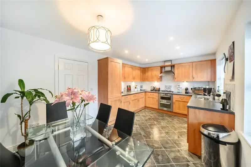 House For Sale , 4, St Martins Court, Leeds, England