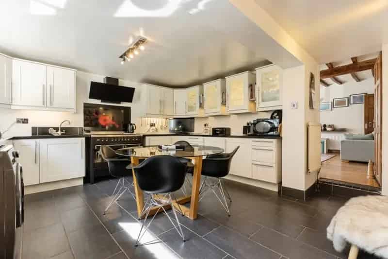 5 Bedroom House For Sale Hemington