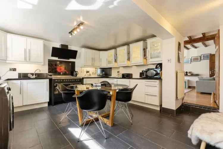 5 Bedroom House For Sale Hemington
