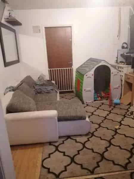 2 Bed House Solar Panels New Windows Gardens Near Town