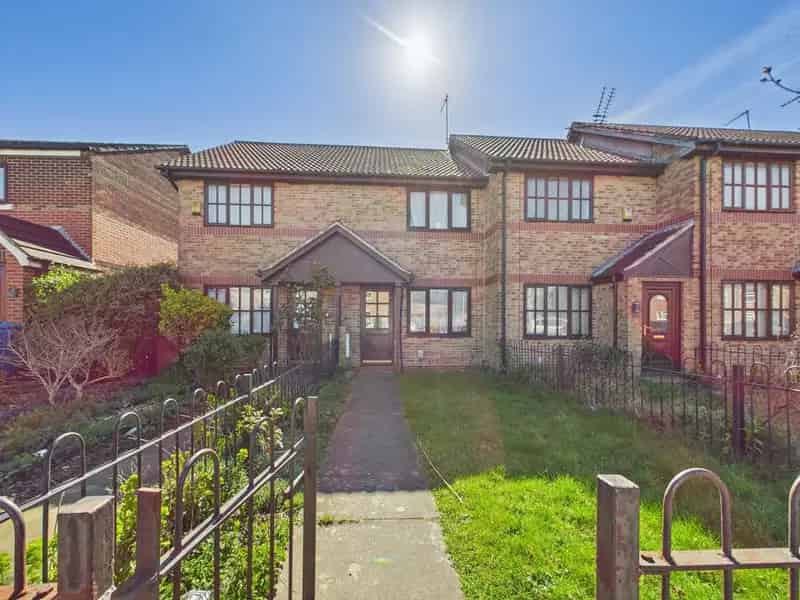 2 Bedroom Tenanted Terraced House - Excellent Investment