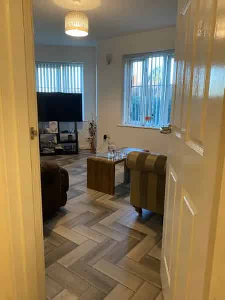 2-Bedroom Flat Swap for 3-Bedroom House