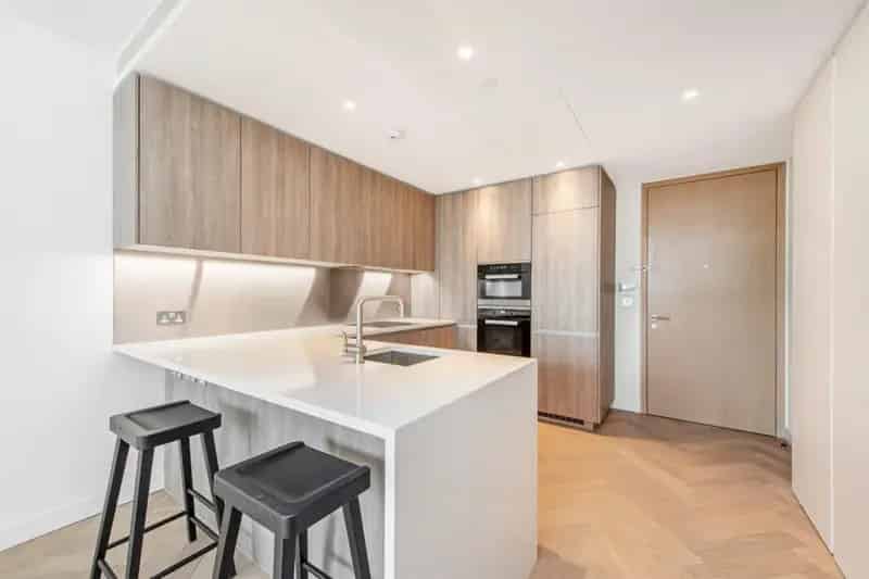 1 Bedroom Flat To Let Principal Tower 530 SQ FT Available 04072025
