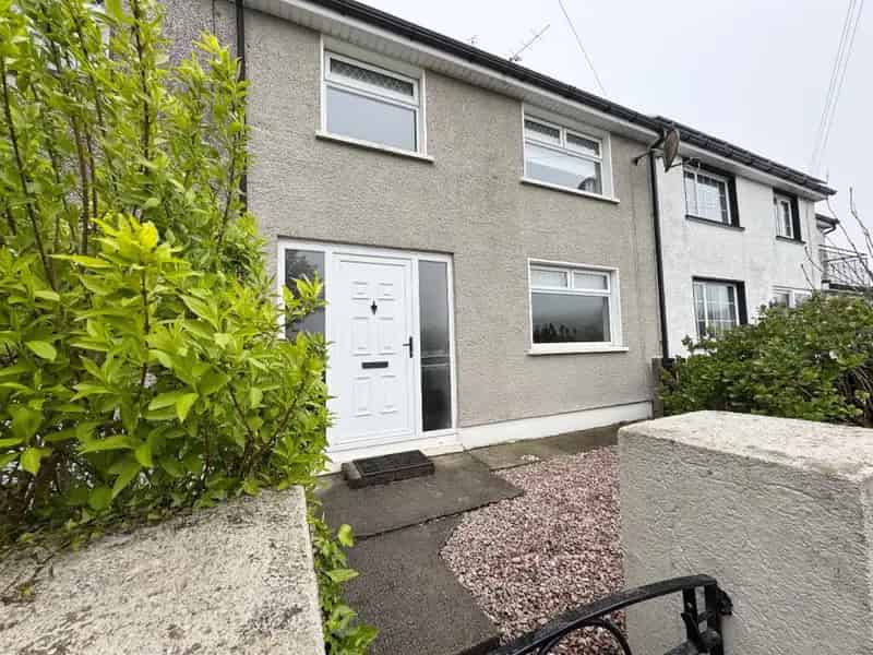 3 Bed Mid Terrace House in Camlough - Available May 1st 2025