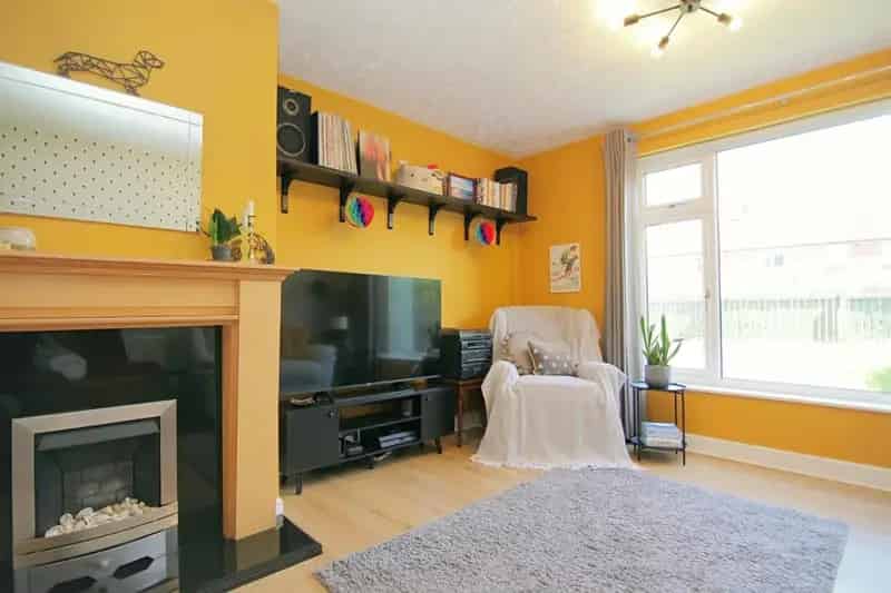 3 Bed Semi-Detached House for Sale