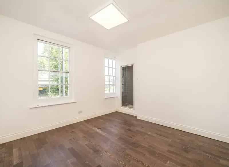 Updated 1-Bedroom Flat near West Brompton Fulham Broadway Earls Court