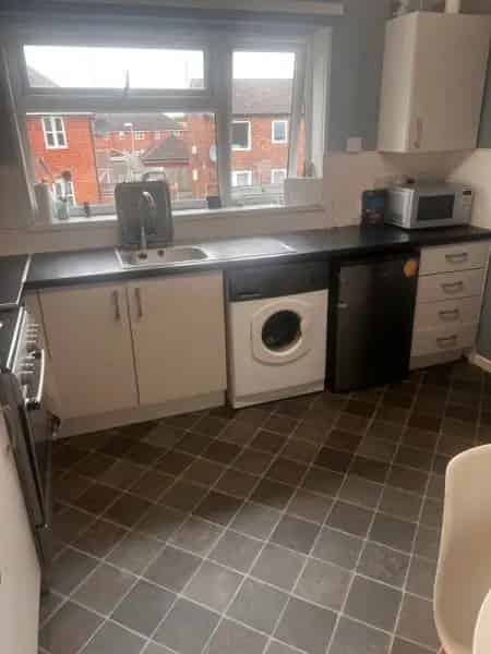 Flat For Rent , Rowde, England