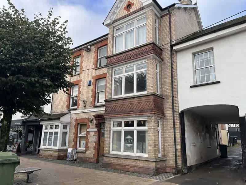 Commercial Property Town Centre 3478 sq ft Development Opportunity