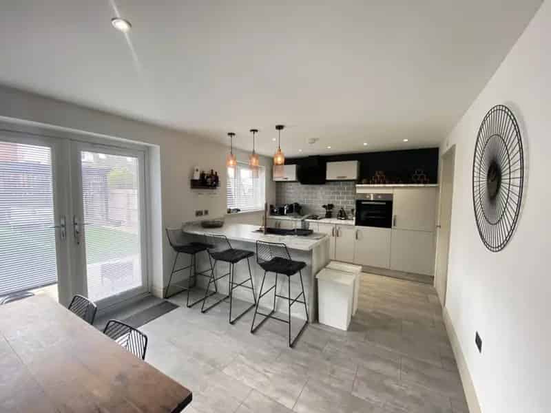 4 bedroom House
 For Sale