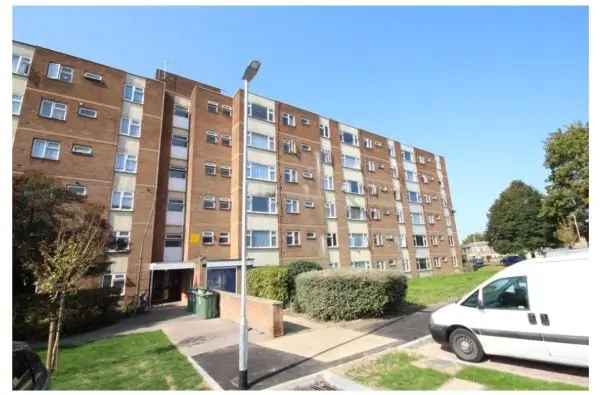 Flat For Rent in Letchworth, England