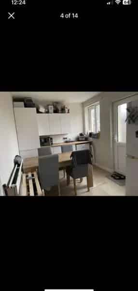 Spacious 2-Bedroom House Near Town Center