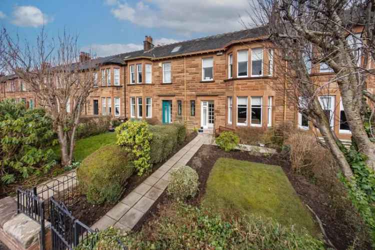 4 Bedroom Terraced House for Sale in Newton Mearns Near Glasgow