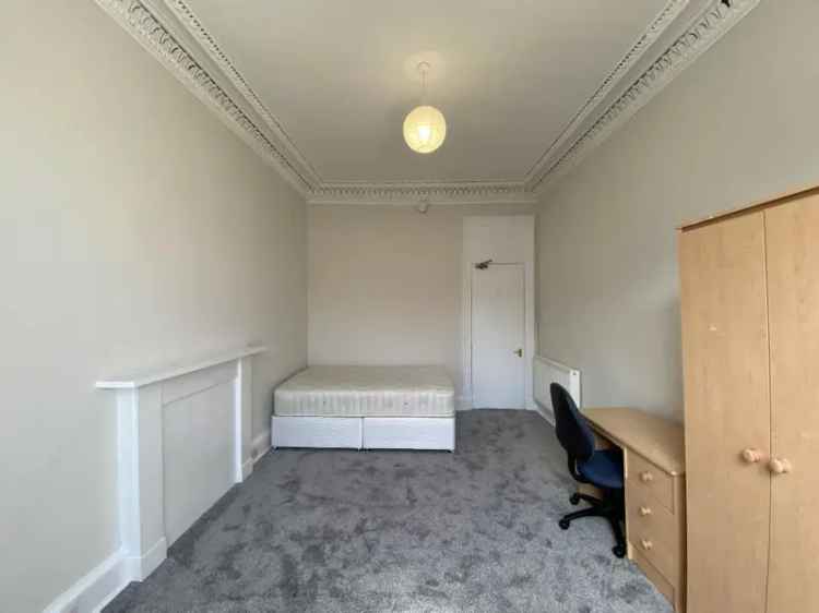 4 bedroom flat to rent