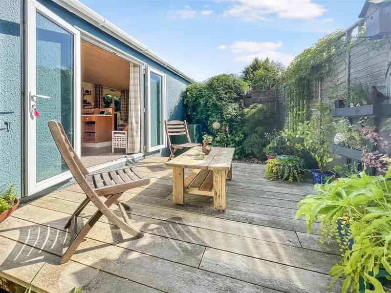 2 Bedroom Park Home for Sale in Cosawes Park