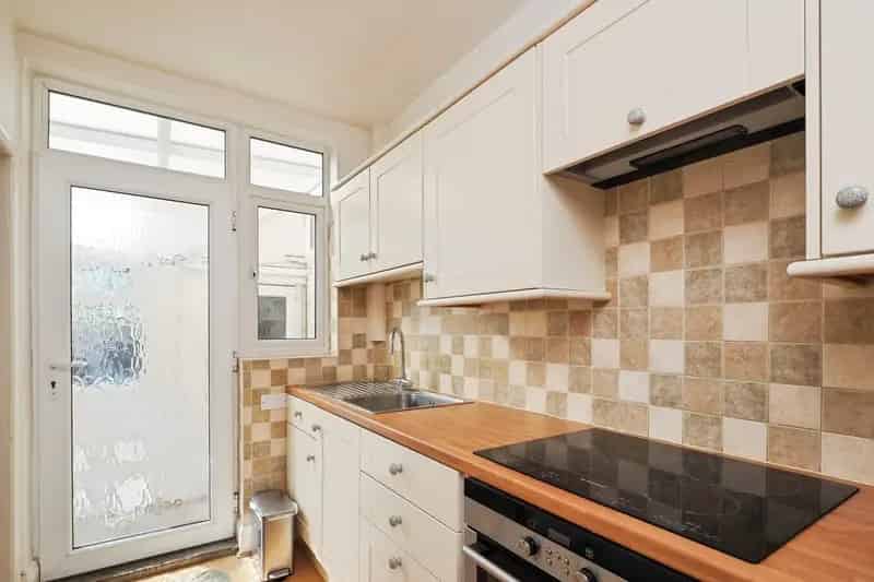 Family Home For Sale Near Schools and Commuter Routes