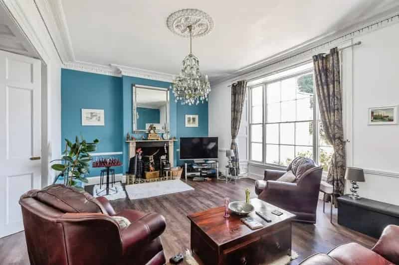 Clifton Maisonette 4 Beds 3 Reception Rooms South Facing Garden